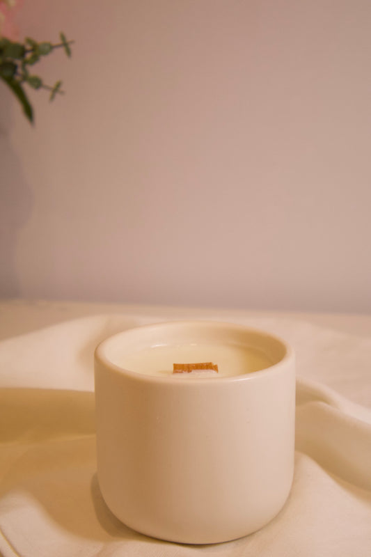 Susurro mediterráneo - vela aromática con mecha de madera