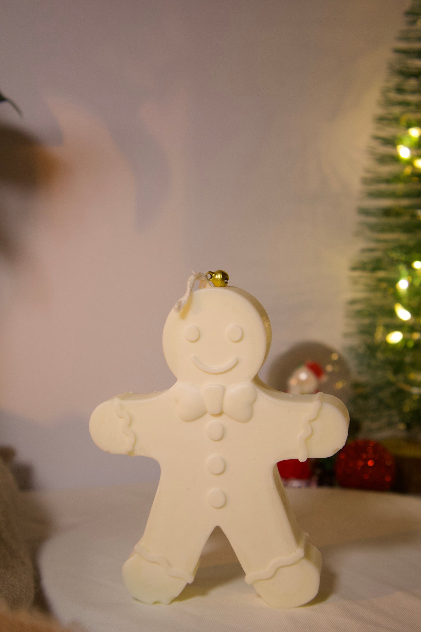 Gingerbread man - vela decorativa navideña
